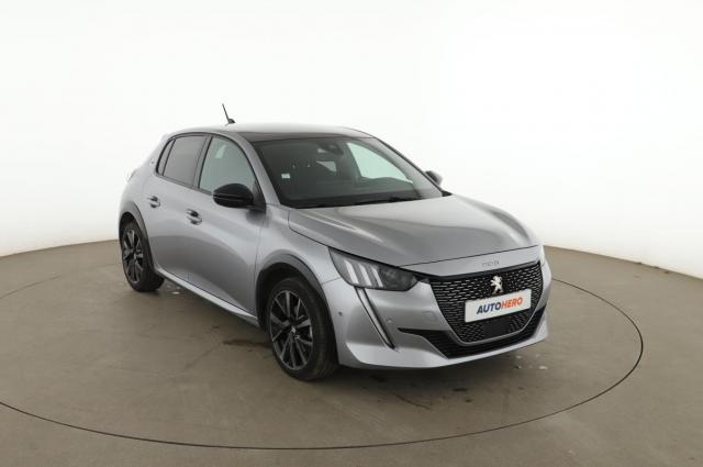 Peugeot 208 image 2