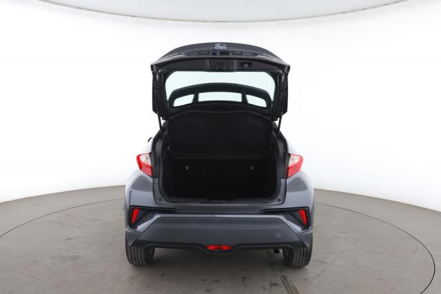 Toyota C-Hr image 7
