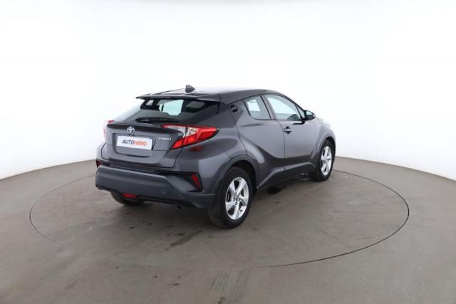 Toyota C-Hr image 6