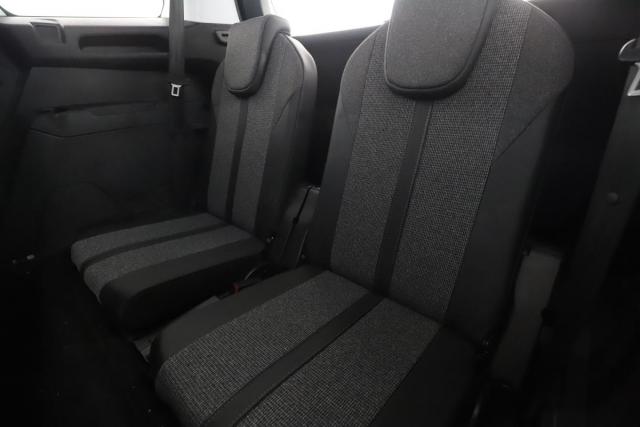 Peugeot 5008 image 3