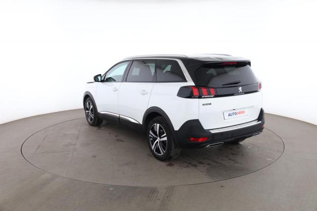Peugeot 5008 image 6