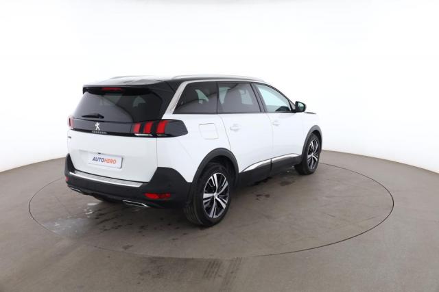 Peugeot 5008 image 7