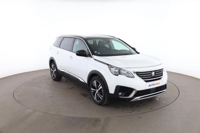 Peugeot 5008 image 1