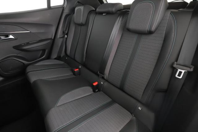 Peugeot 2008 image 4
