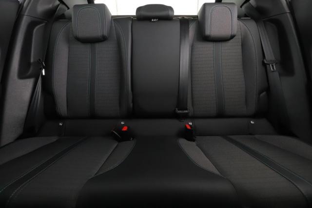 Peugeot 2008 image 9