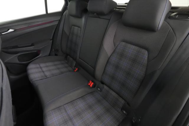 Volkswagen Golf image 4