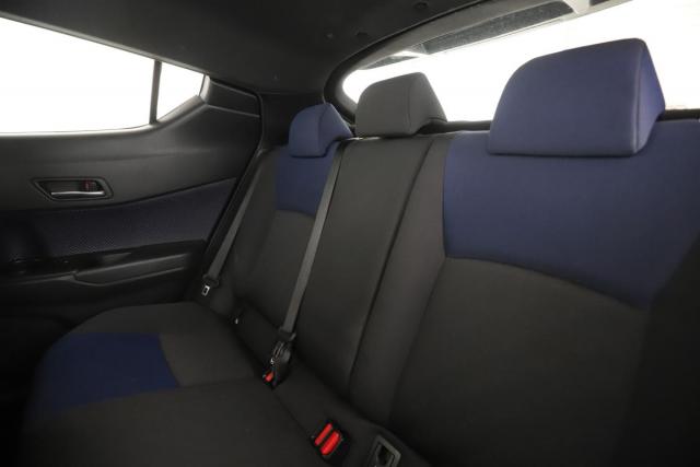 Toyota C-Hr image 5