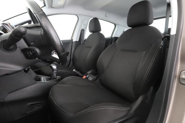 Peugeot 208 image 3