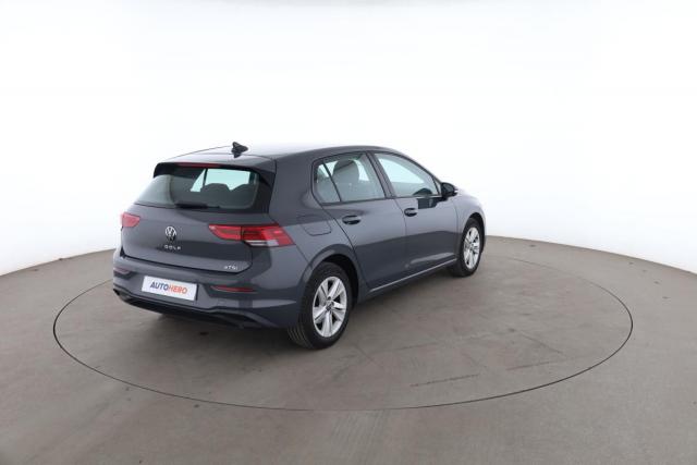 Volkswagen Golf image 6