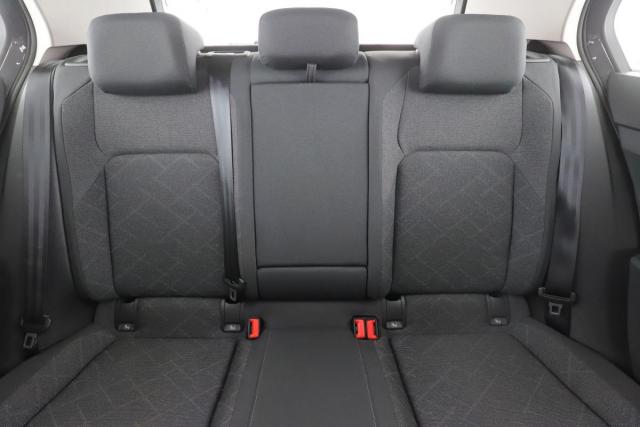 Volkswagen Golf image 3