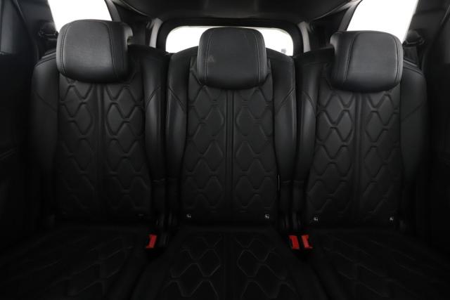 Peugeot 5008 image 2