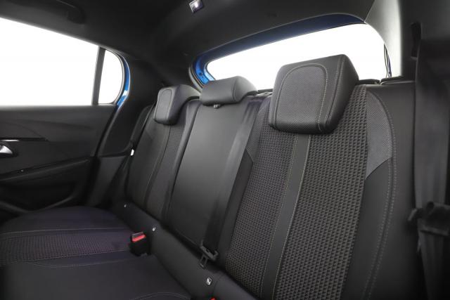 Peugeot 208 image 1