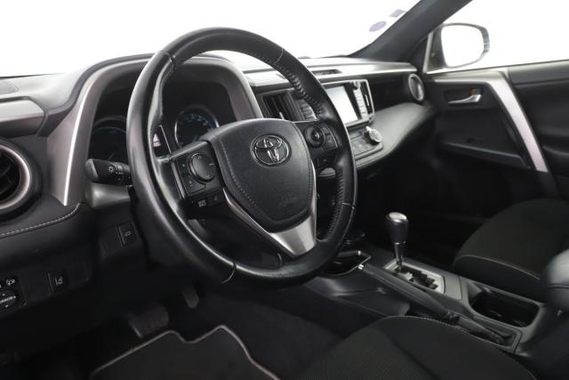 Toyota Rav4 image 6