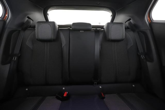 Peugeot 2008 image 6
