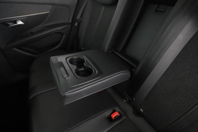 Peugeot 3008 image 9
