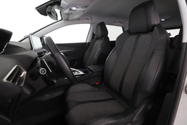 Peugeot 3008 image 3