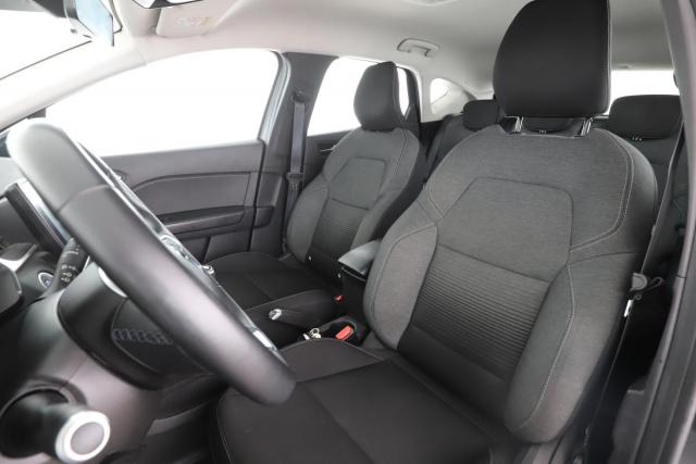 Renault Captur image 9