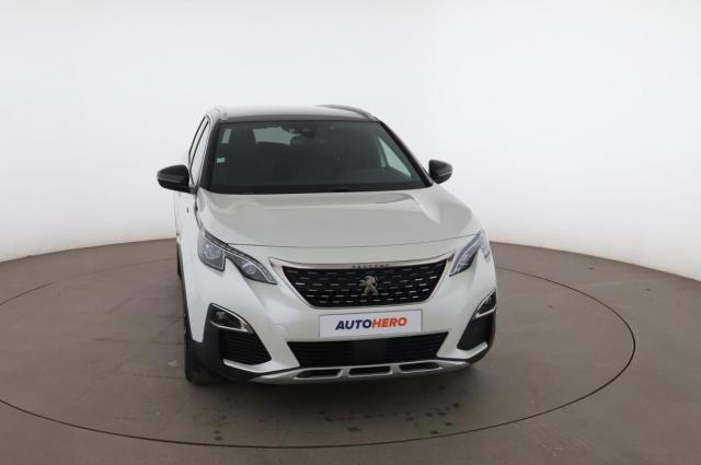 Peugeot 5008 image 1