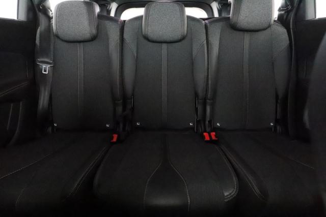 Peugeot 5008 image 4