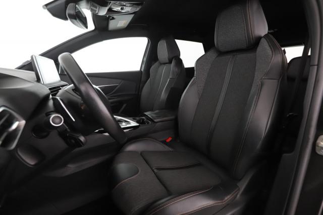 Peugeot 3008 image 1