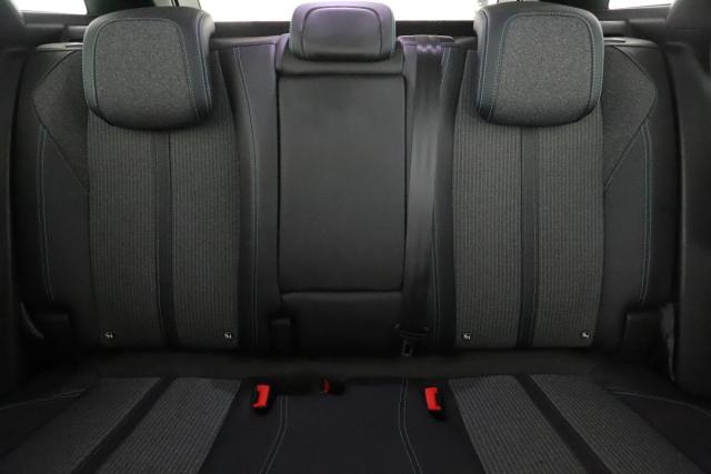 Peugeot 3008 image 3