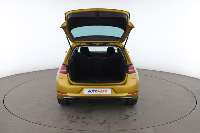 Volkswagen Golf image 4