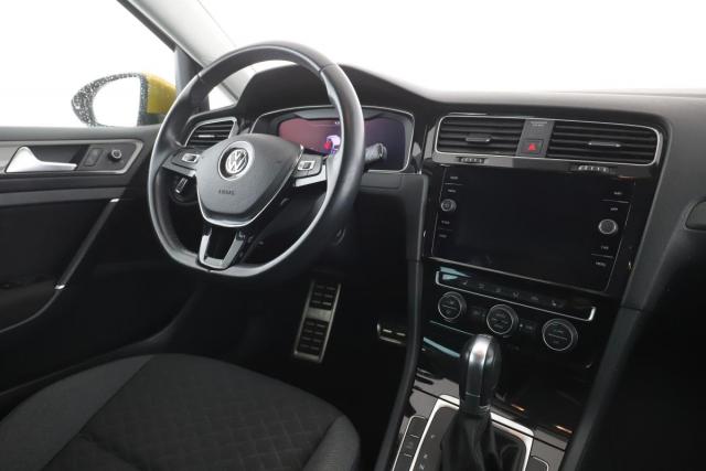 Volkswagen Golf image 2