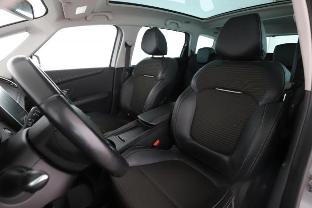 Renault Grand Scénic image 1