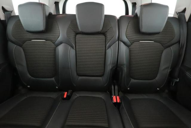 Renault Grand Scénic image 2