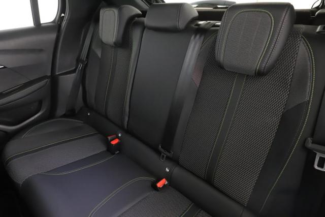Peugeot 208 image 3