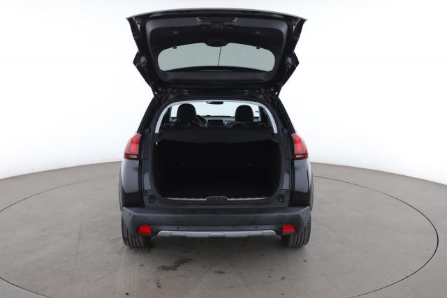 Peugeot 2008 image 8