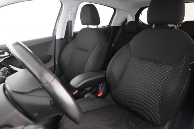 Peugeot 208 image 7