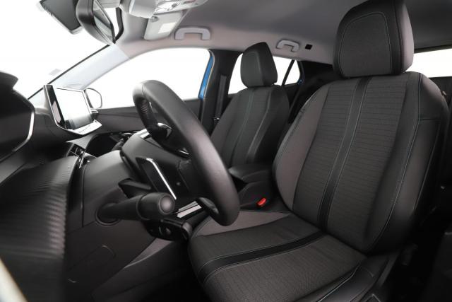 Peugeot 2008 image 6