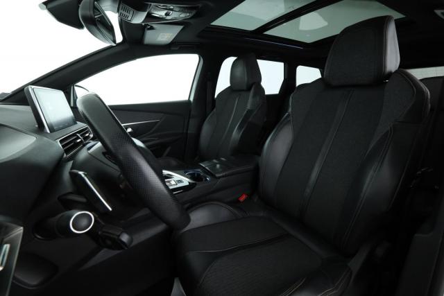 Peugeot 5008 image 8