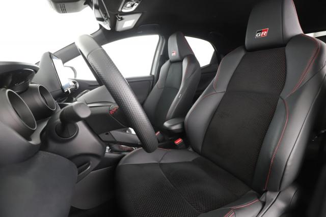 Toyota Yaris image 6