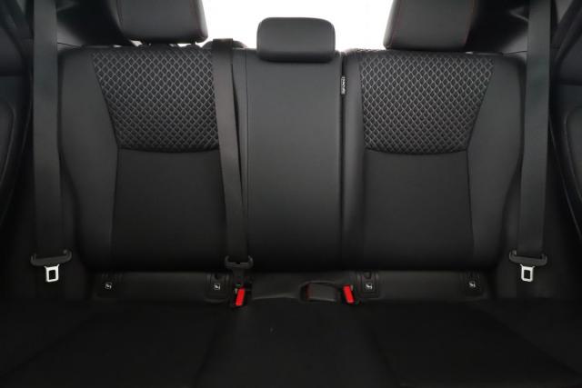 Toyota Yaris image 8