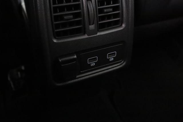 Renault Captur image 2