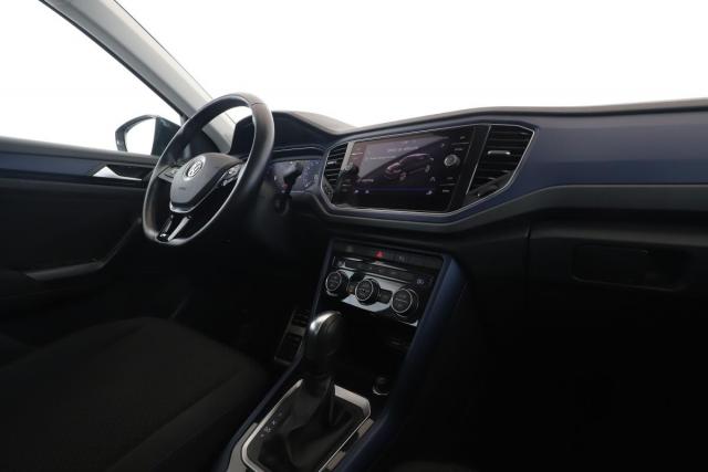 Volkswagen T-Roc image 2