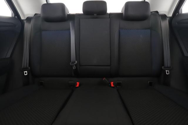 Volkswagen T-Roc image 9