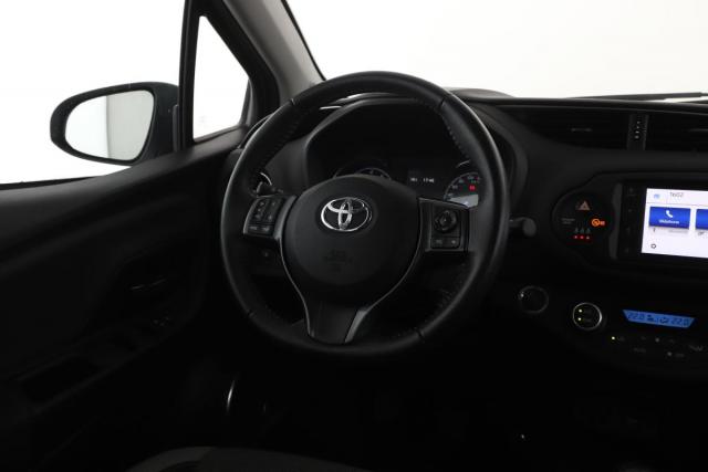 Toyota Yaris image 2