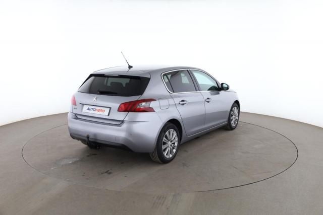 Peugeot 308 image 1