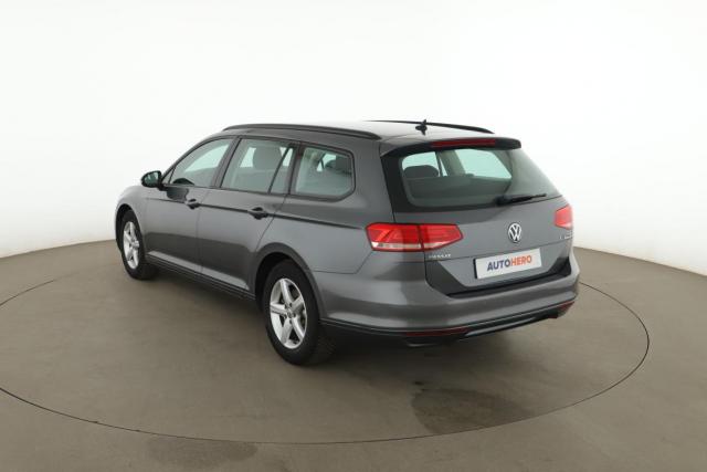 Volkswagen Passat Sw image 9