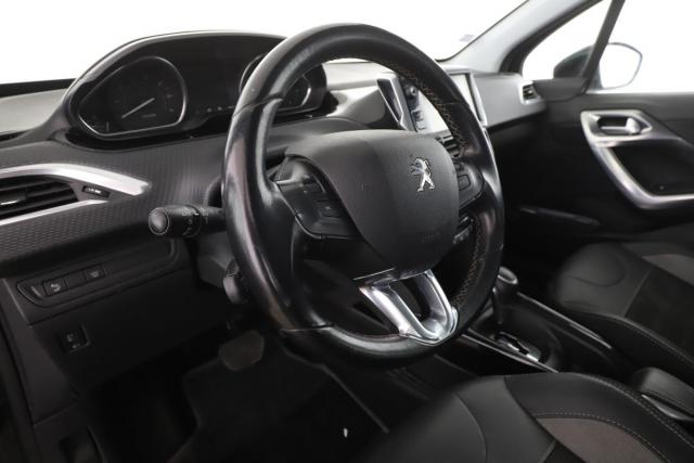 Peugeot 2008 image 1