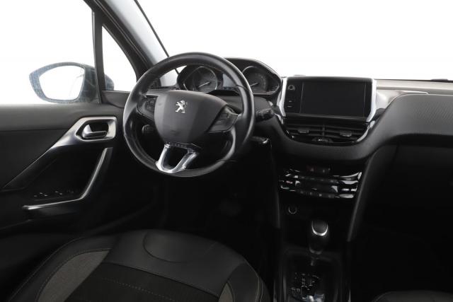 Peugeot 2008 image 3