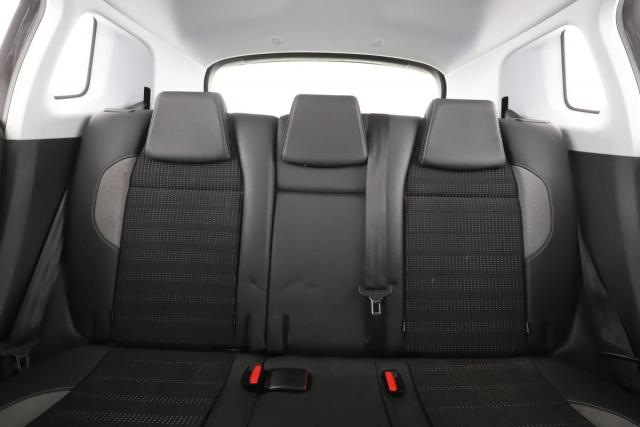 Peugeot 2008 image 6