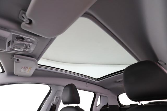 Peugeot 2008 image 7