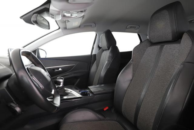 Peugeot 3008 image 3
