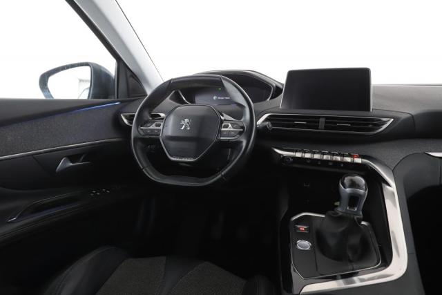 Peugeot 3008 image 2