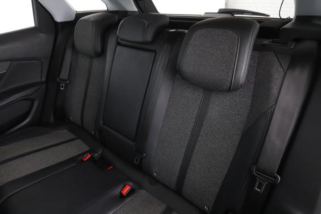 Peugeot 3008 image 8