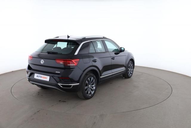 Volkswagen T-Roc image 8